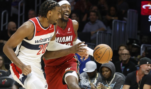 TA名记：热火应该在领先27分且阿德巴约得到81分后将其换下！