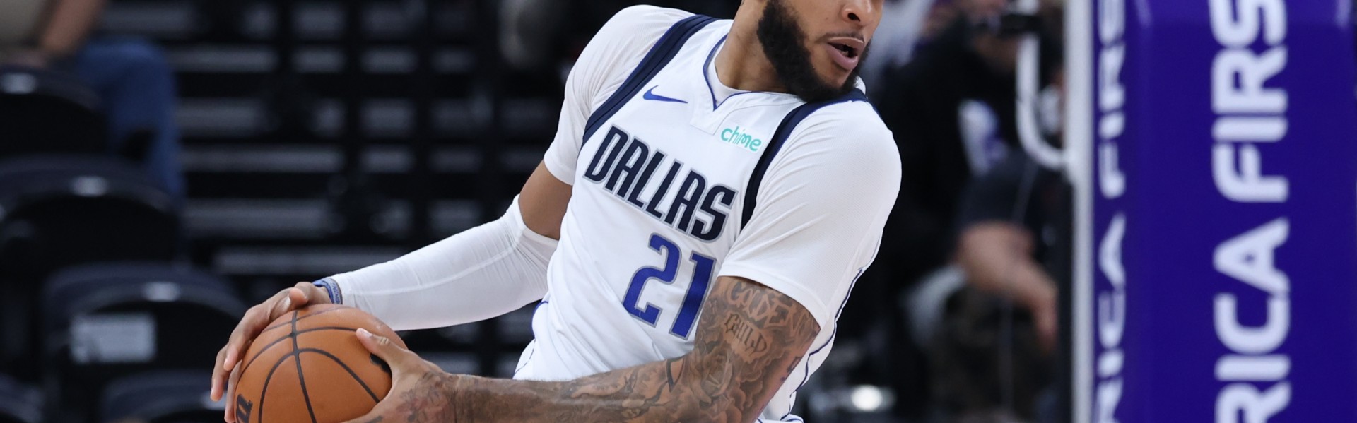 美记：各队逐渐放弃追求浓眉 他的队友加福德成了最具吸引力内线