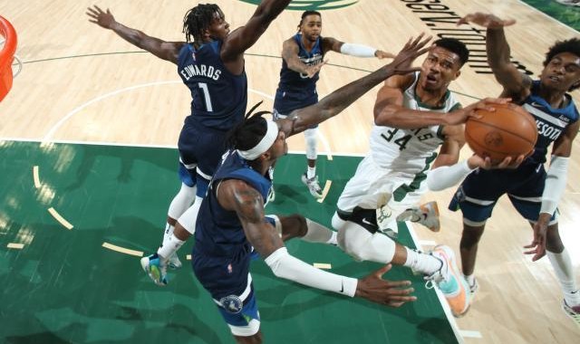 开局3胜1负森林狼仍不满足 爱德华兹：本可以4-0