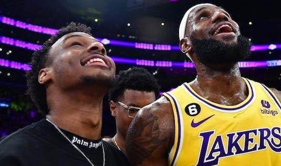 湖人55号签不稳？截胡詹姆斯父子76人显黑马姿态