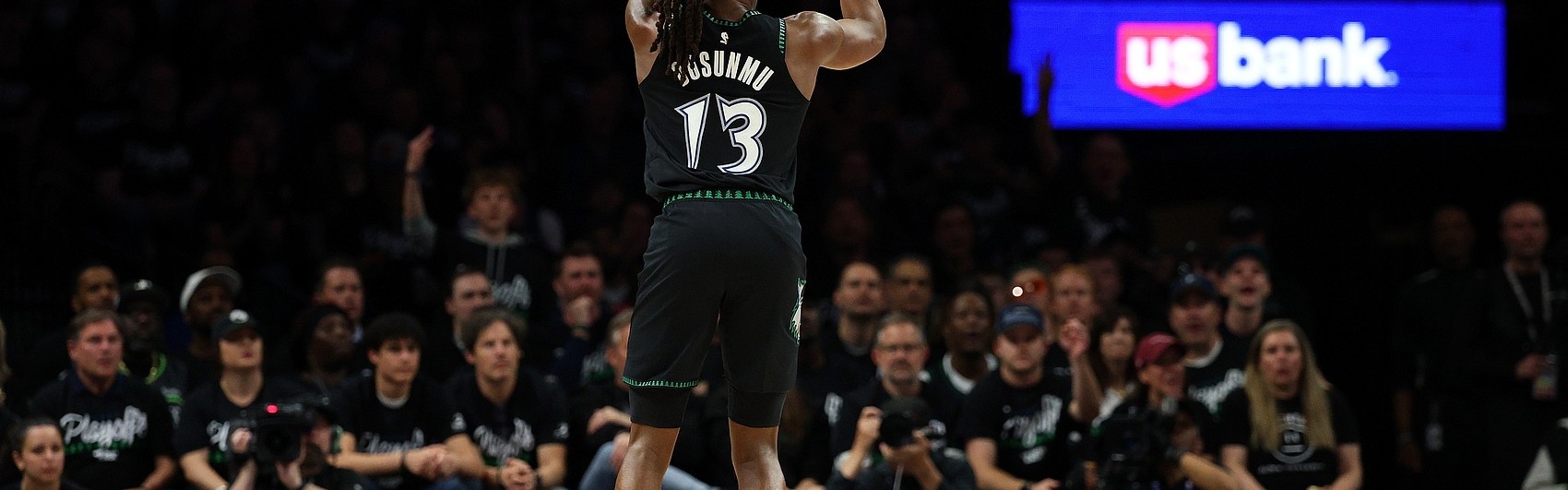 NBA直播-道苏姆季后赛替补出战砍下43分 近50年来最高&amp;16年库里曾砍40分